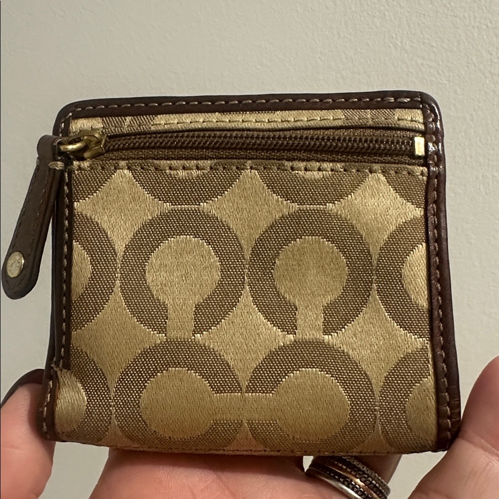 Coach Signature Mini Wallet - Picture 2 of 8